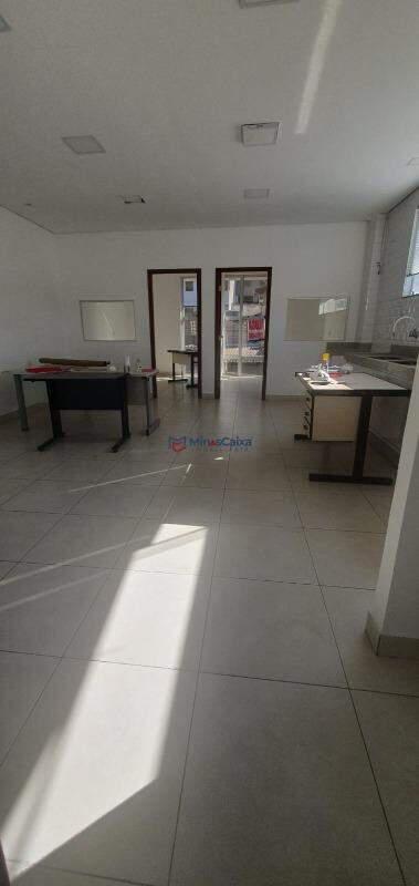 Prédio, Giovanini, 0 Quarto, 0 Vaga