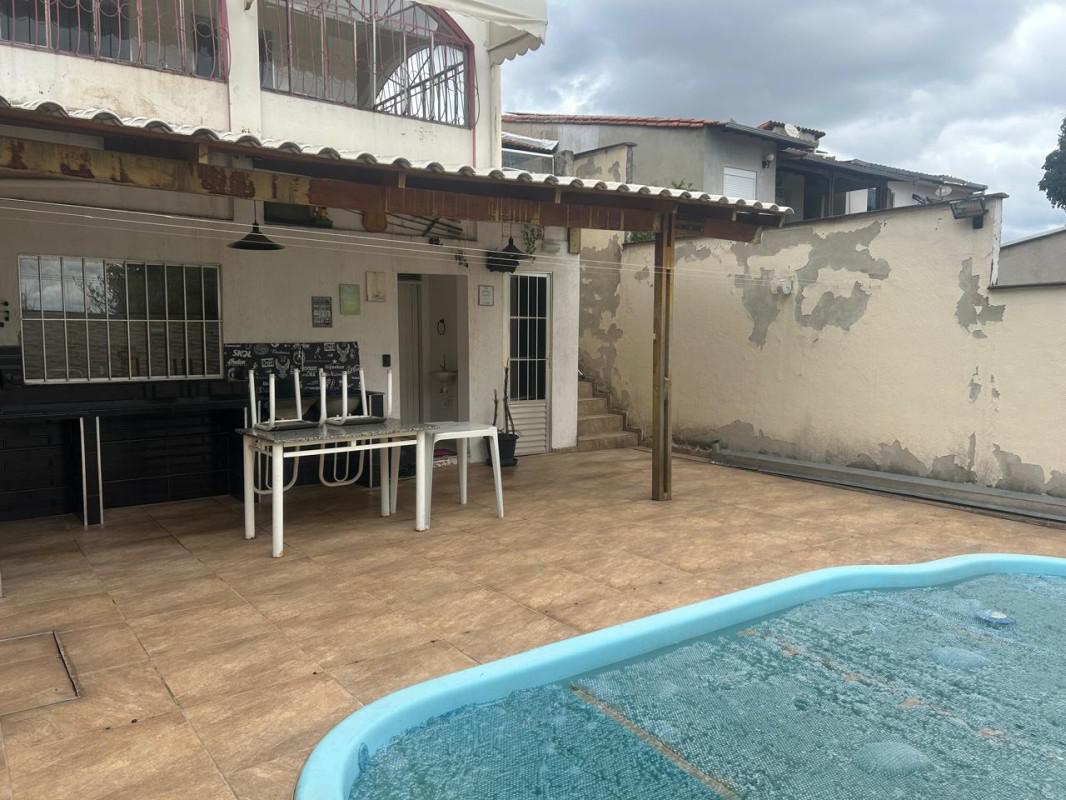 Casa, Teixeira Dias, 5 Quartos, 2 Vagas