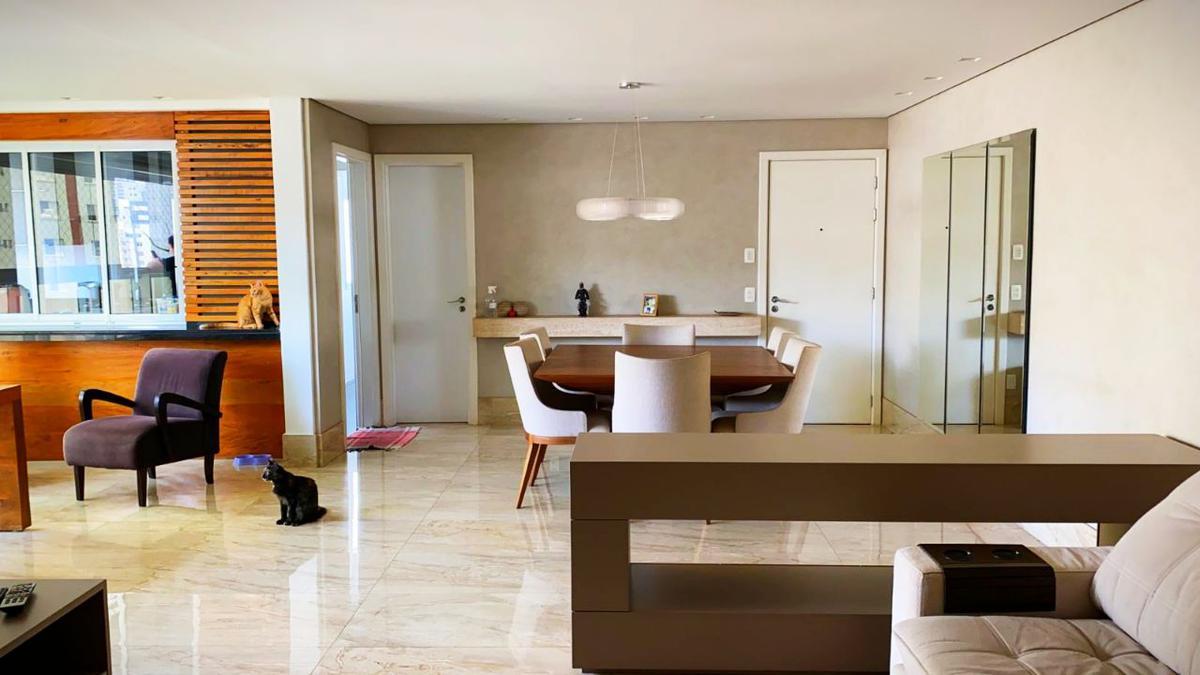 Apartamento, Coração de Jesus, 4 Quartos, 3 Vagas, 2 Suítes
