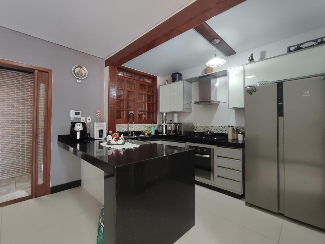 Casa, Nova Cintra, 3 Quartos, 4 Vagas, 1 Suíte