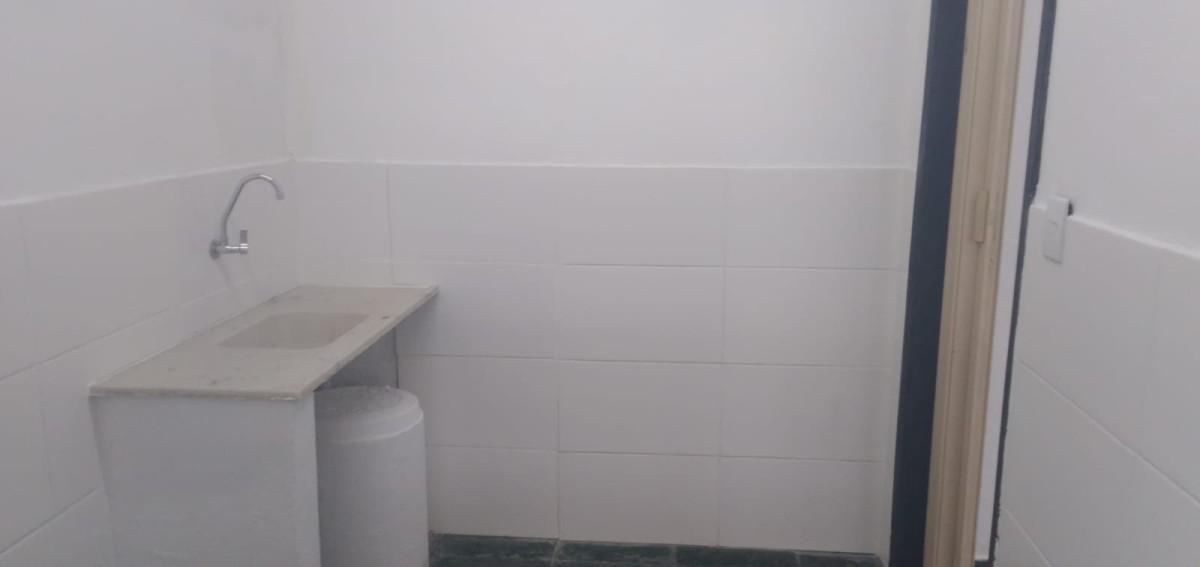 Galpão, Santa Terezinha, 0 Quarto, 0 Vaga