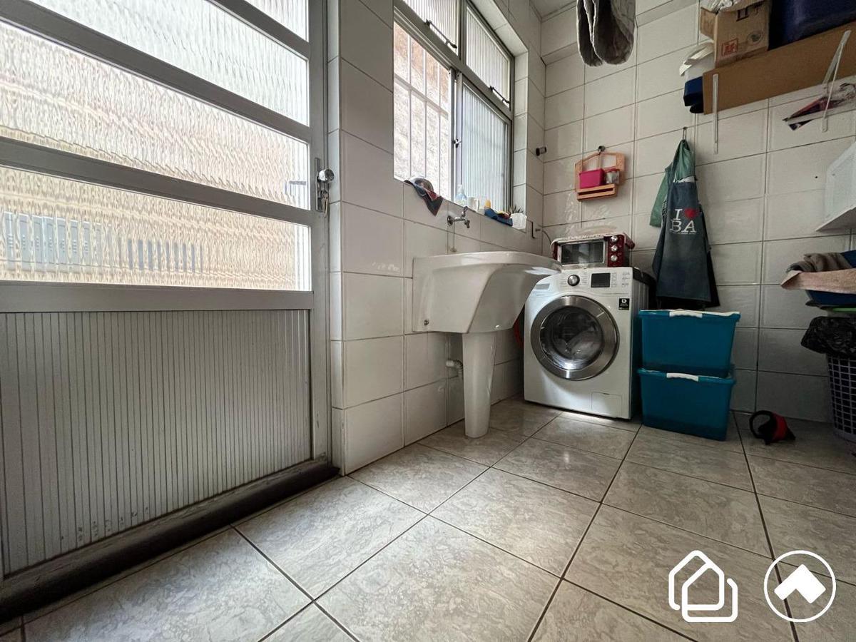 Casa, Buritis, 5 Quartos, 5 Vagas, 1 Suíte