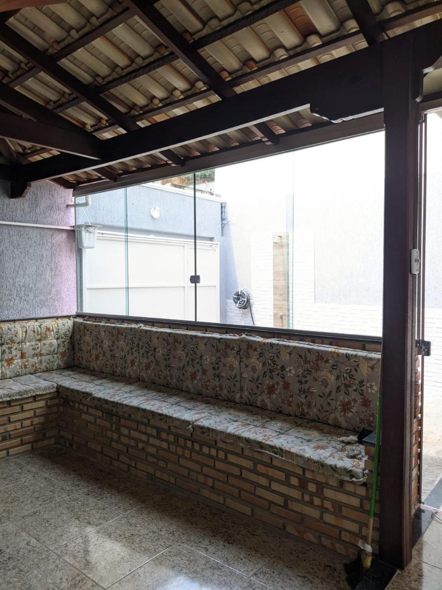 Casa, Masterville, 2 Quartos, 3 Vagas