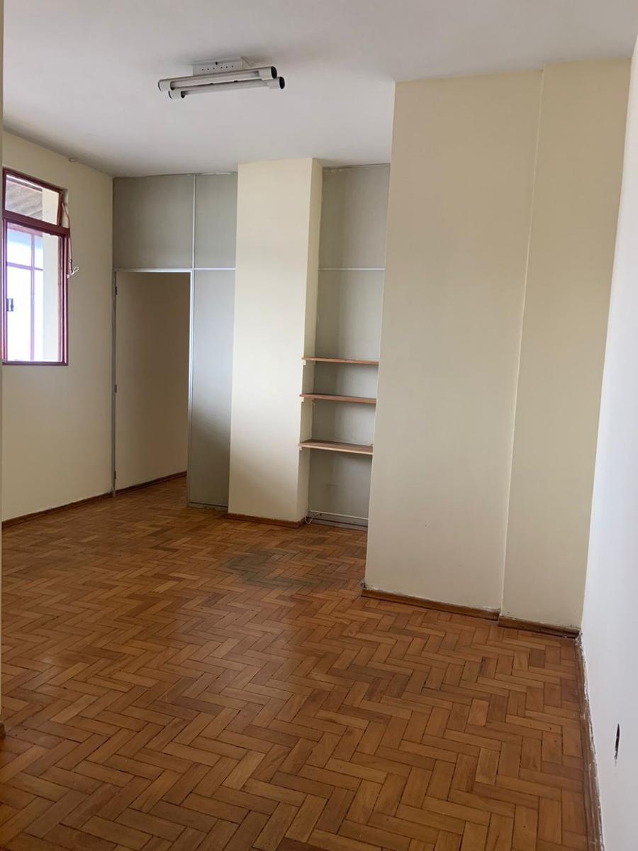 Sala, Centro, 0 Quarto, 0 Vaga