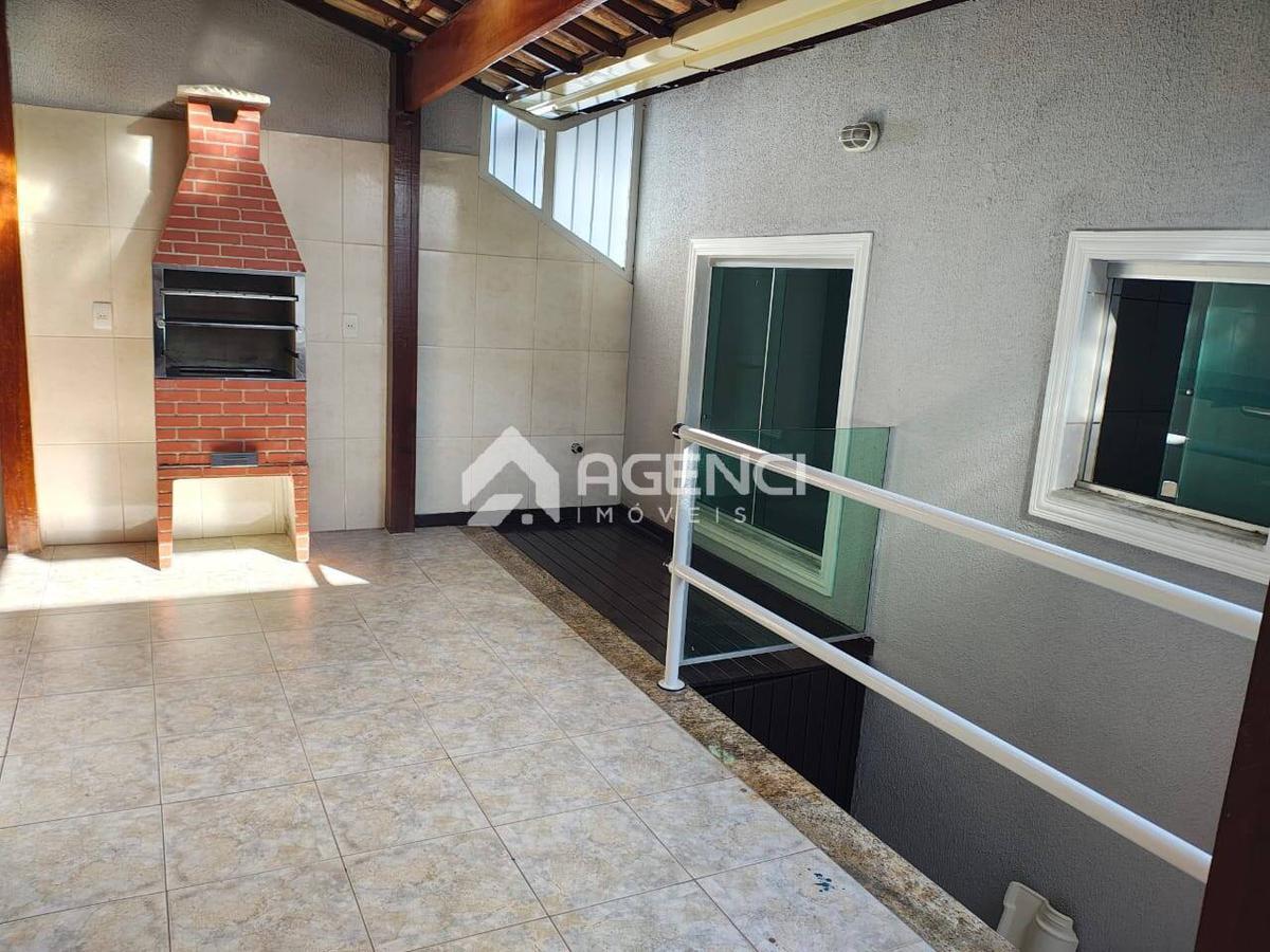 Casa, Santa Mônica, 3 Quartos, 0 Vaga, 1 Suíte