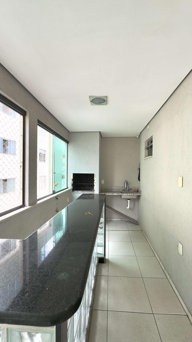 Cobertura, Estoril, 3 Quartos, 1 Vaga, 1 Suíte