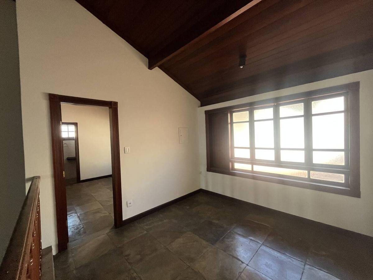 Casa, Professores, 5 Quartos, 2 Vagas, 2 Suítes
