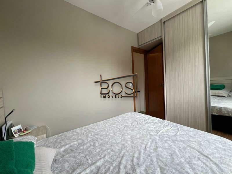 Apartamento, Sagrada Família, 2 Quartos, 1 Vaga