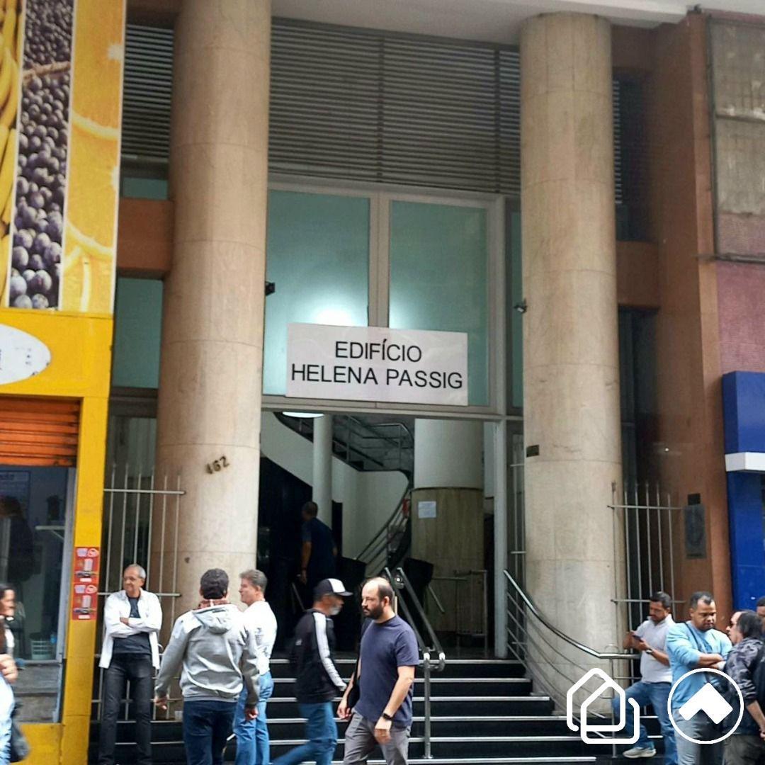 Sala, Centro