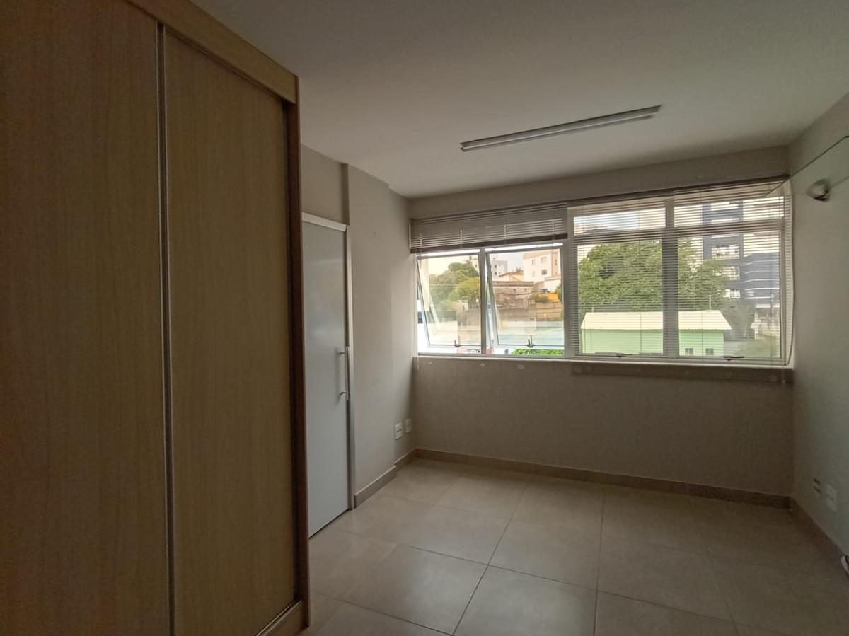 Sala, União, 0 Quarto, 0 Vaga