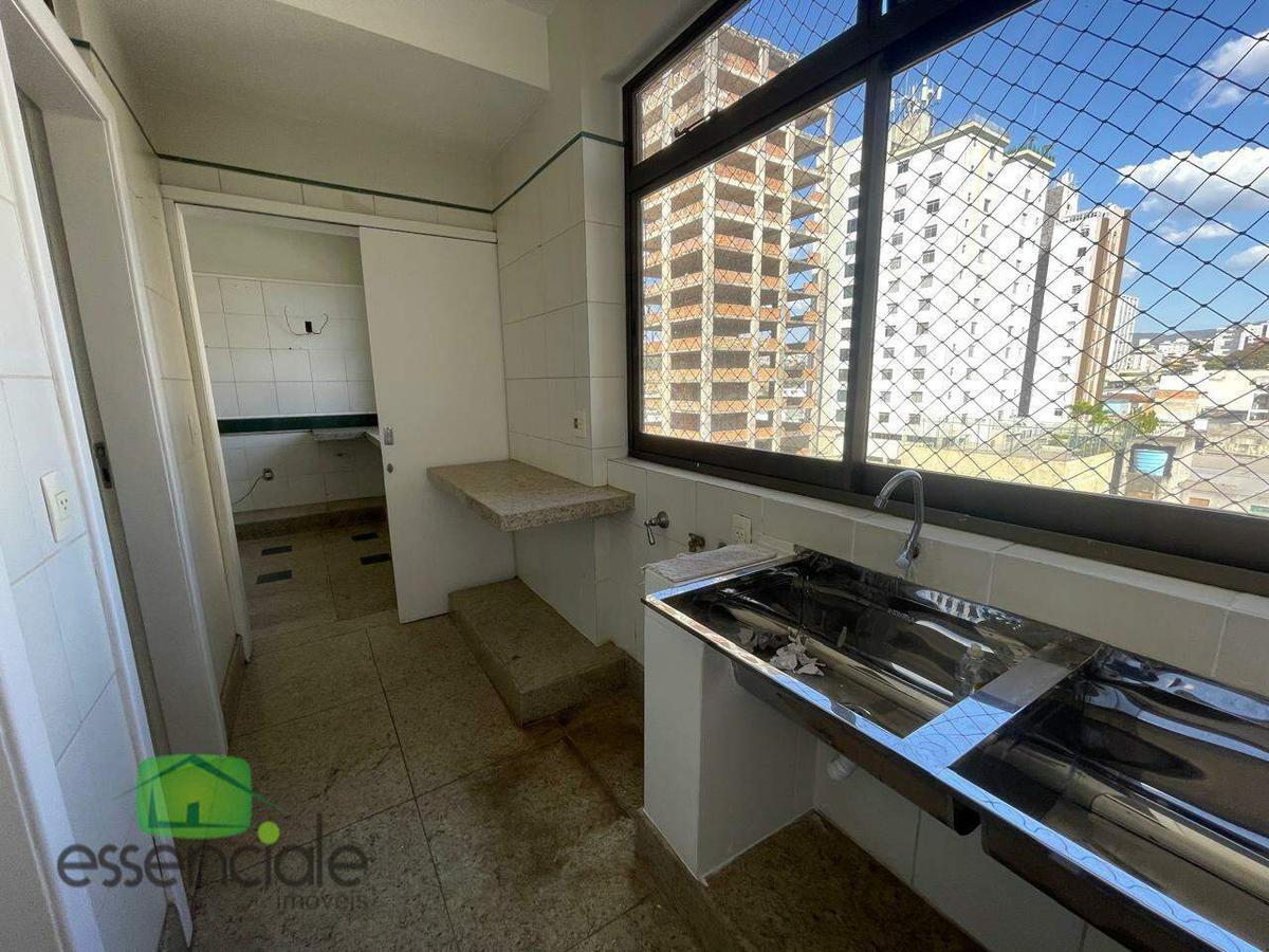 Apartamento, Barreiro, 3 Quartos, 2 Vagas, 1 Suíte