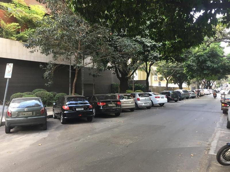 Loja, Savassi, 2 Vagas