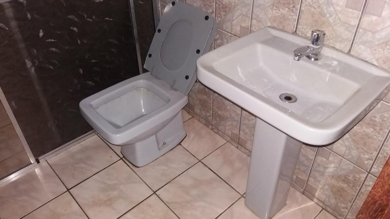 Casa, Centro, 4 Quartos, 0 Vaga, 1 Suíte