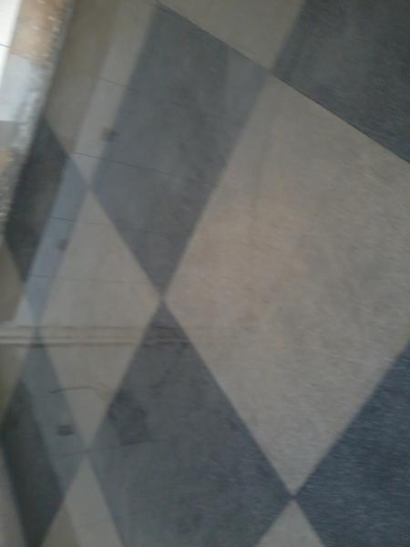barreiro Faço Piso de Granitina Polida
