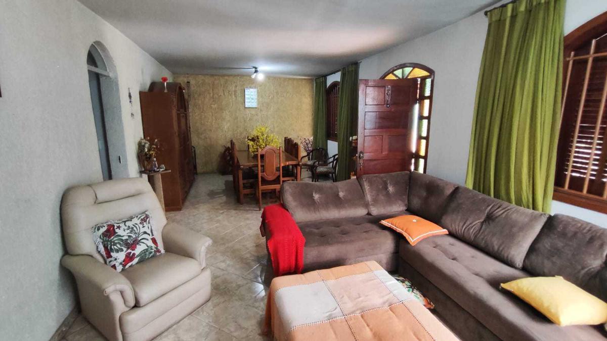 Casa, Pedra Azul, 4 Quartos, 3 Vagas, 1 Suíte