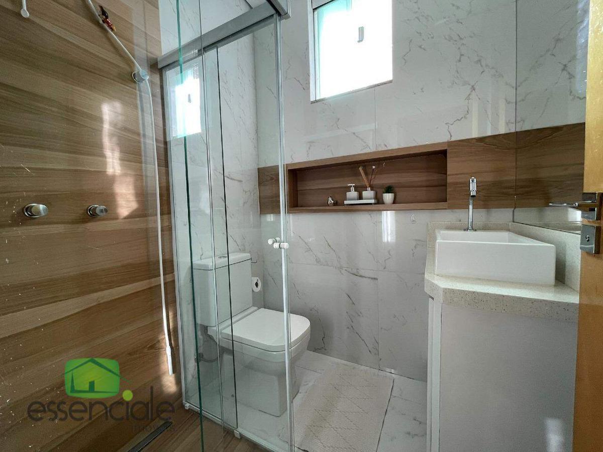 Casa, Europa, 3 Quartos, 4 Vagas, 1 Suíte