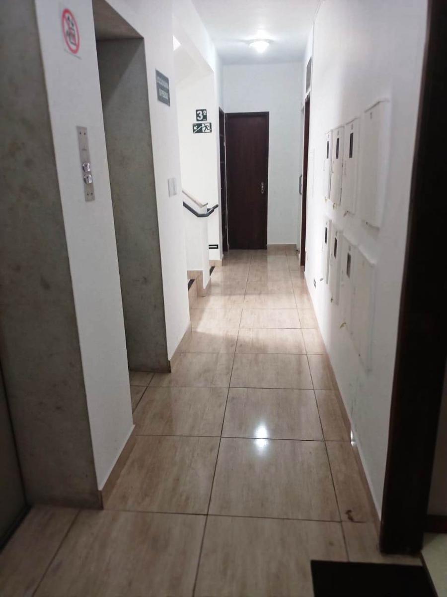 Sala, Barro Preto, 0 Quarto, 0 Vaga