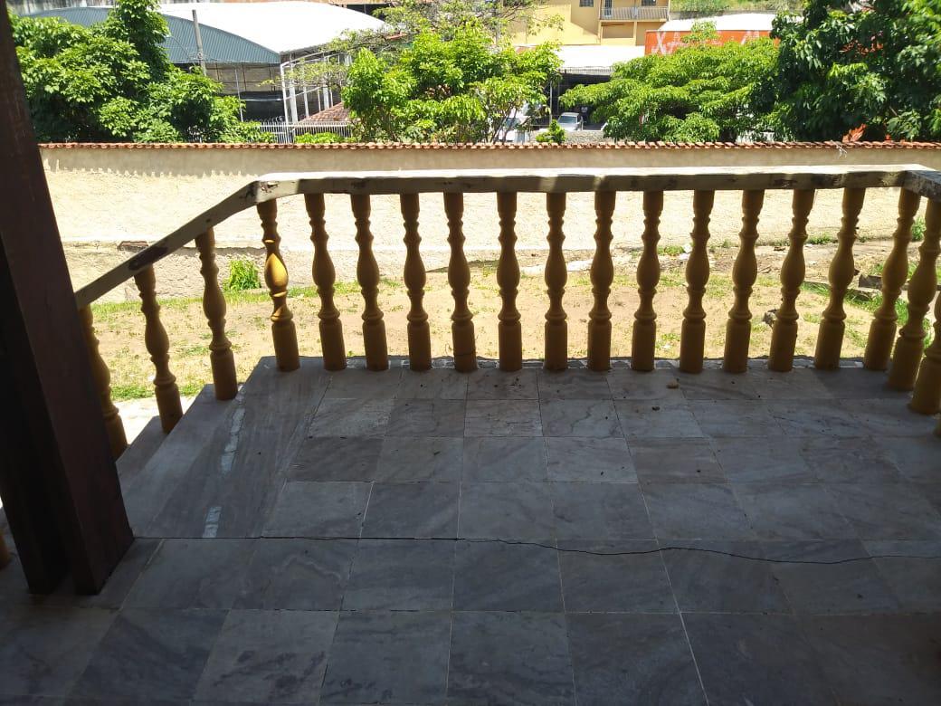 Casa Comercial, Letícia, 4 Quartos, 10 Vagas, 2 Suítes