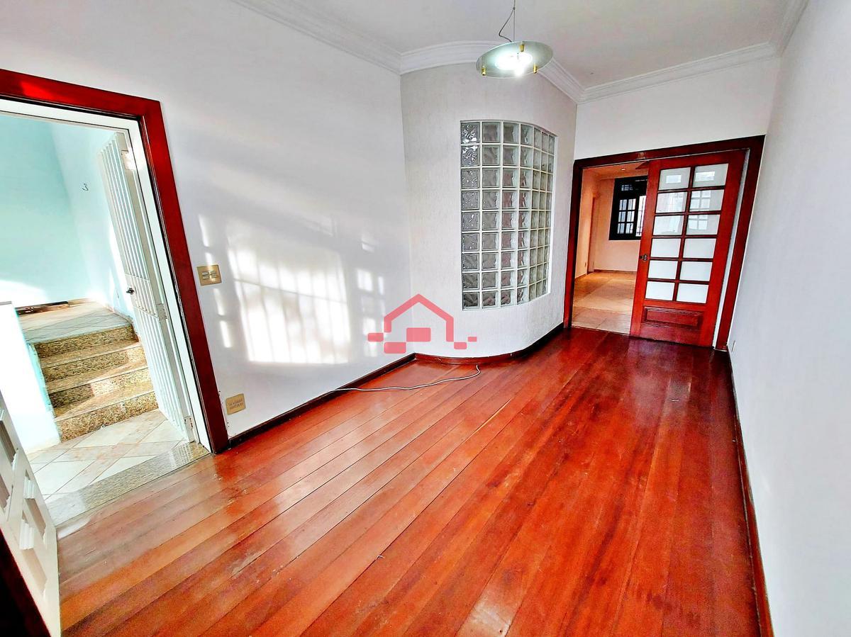 Casa, Carlos Prates, 3 Quartos, 2 Vagas, 1 Suíte