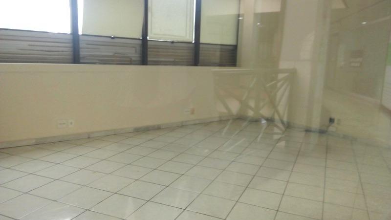 Sala, Barro Preto, 0 Quarto, 0 Vaga