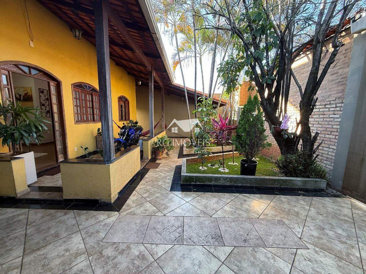 Casa, Niterói, 4 Quartos, 6 Vagas, 1 Suíte