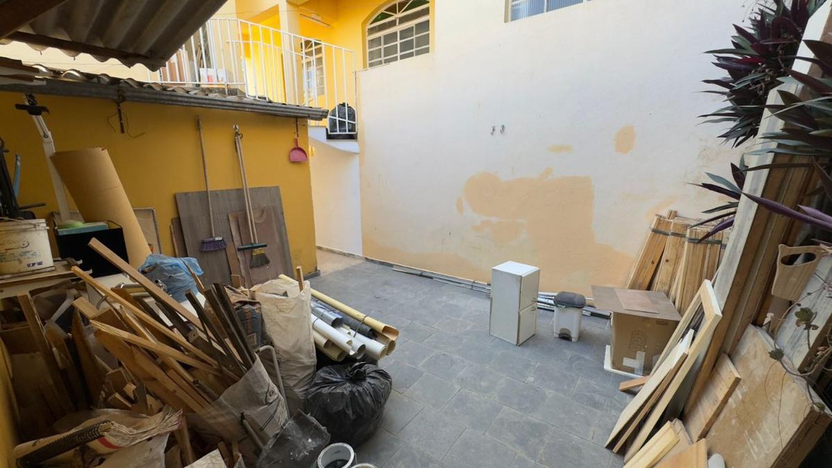 Casa, Fernão Dias, 3 Quartos, 4 Vagas, 1 Suíte