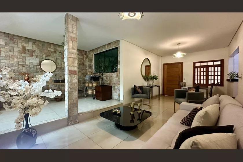 Casa, Carlos Prates, 4 Quartos, 20 Vagas, 1 Suíte