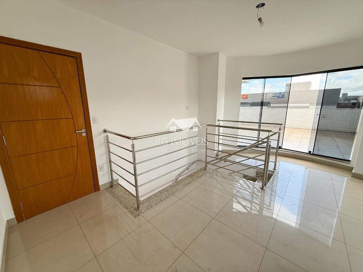 Cobertura, Barreiro, 3 Quartos, 2 Vagas, 2 Suítes