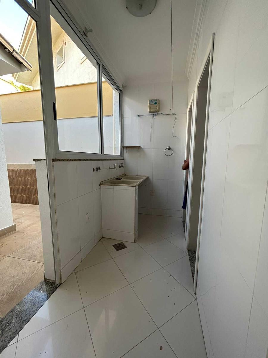 Casa, Paquetá, 4 Quartos, 4 Vagas, 1 Suíte