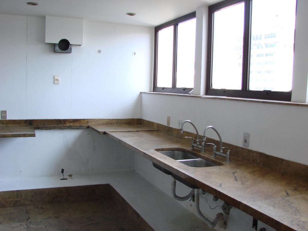 Apartamento, Serra, 4 Quartos, 4 Vagas, 2 Suítes