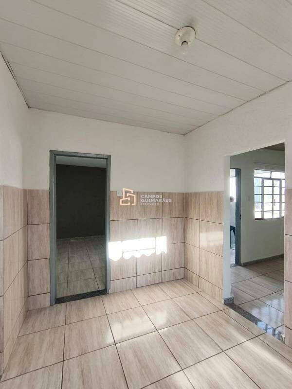 Casa, Industrial, 2 Quartos, 3 Vagas