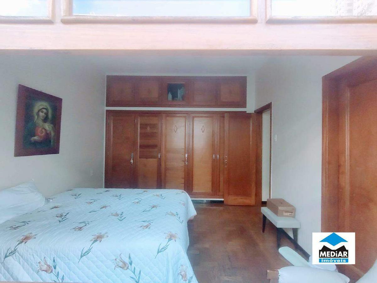 Casa, Floresta, 4 Quartos, 7 Vagas, 2 Suítes