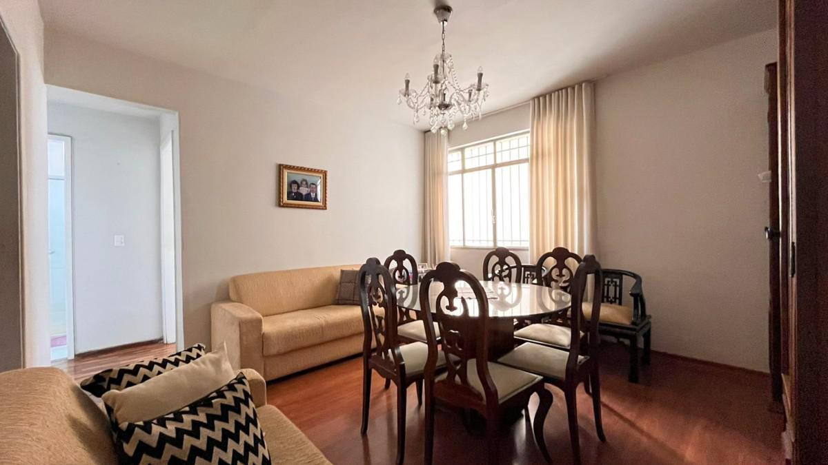 Apartamento, Sagrada Família, 2 Quartos, 1 Vaga