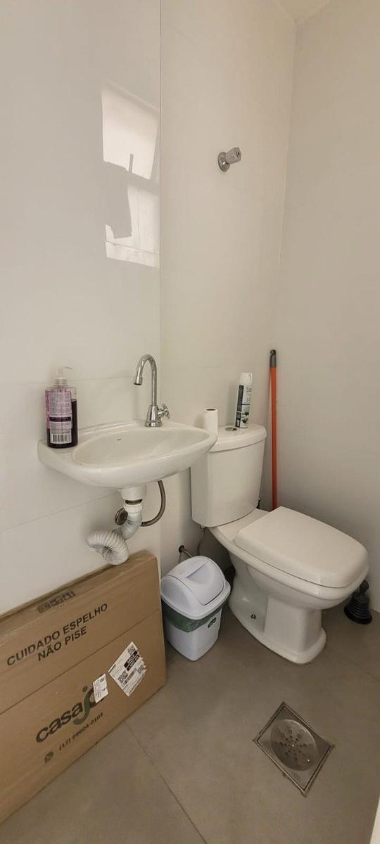 Sala, Barro Preto, 0 Quarto, 0 Vaga