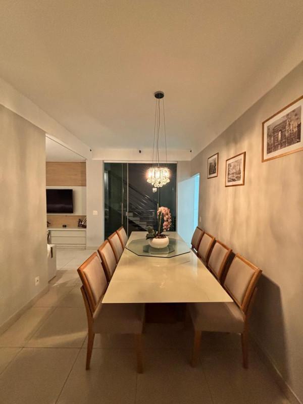 Casa, Jardim Riacho das Pedras, 4 Quartos, 4 Vagas, 1 Suíte