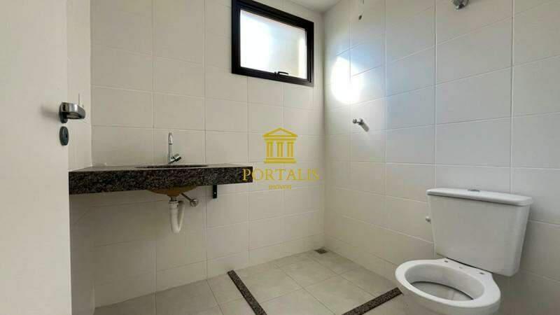 Apartamento, Serra, 2 Quartos, 2 Vagas, 1 Suíte