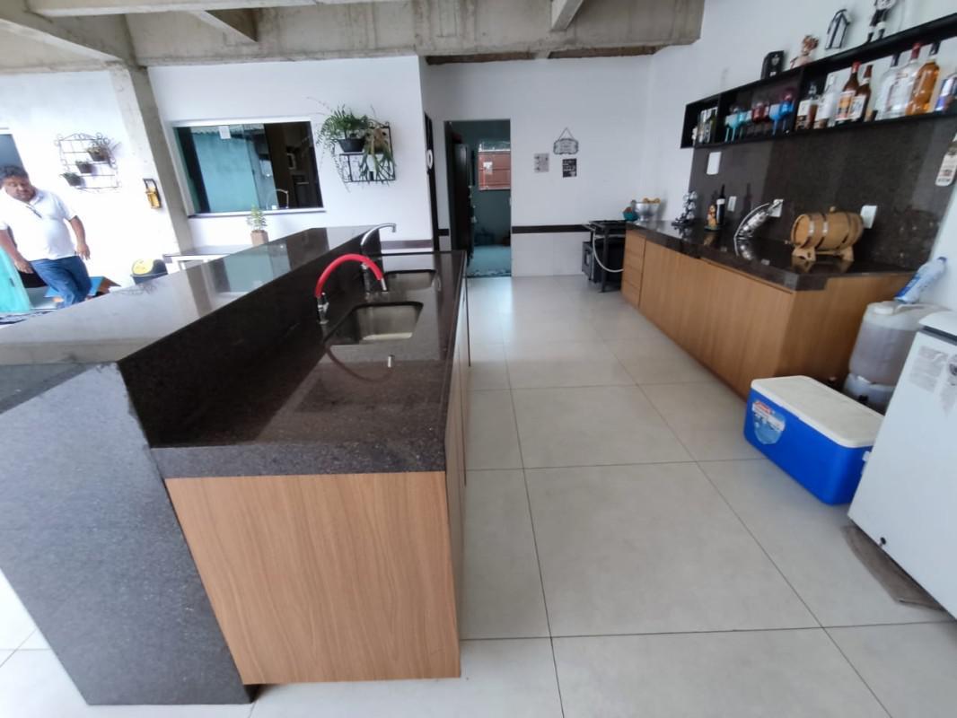 Casa, Cabral, 5 Quartos, 9 Vagas, 3 Suítes