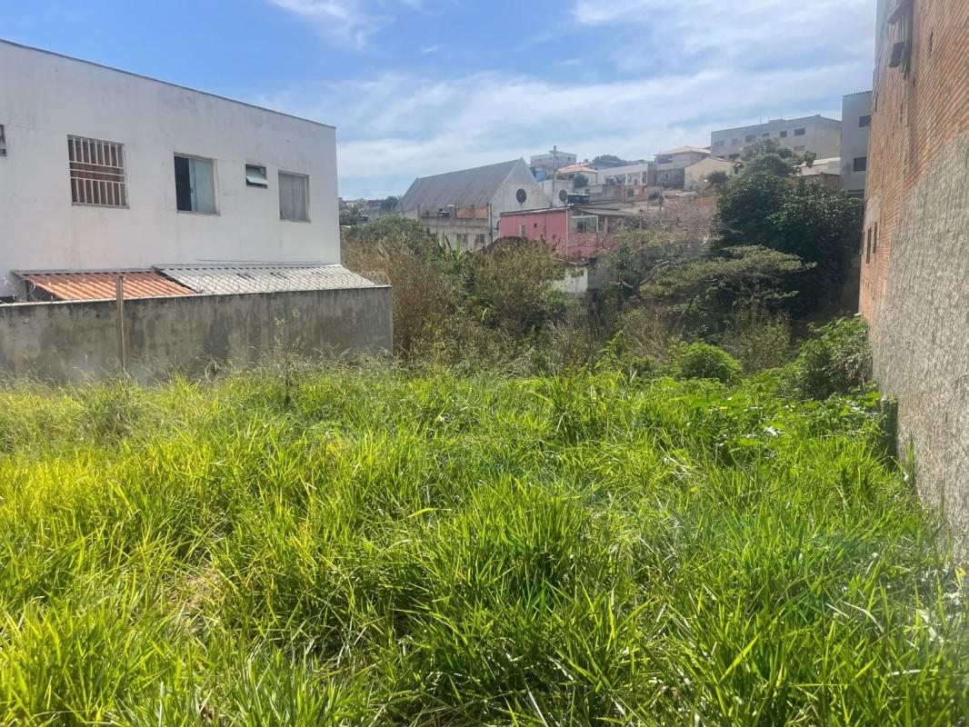 Lote, Novo Barreirinho, 0 Quarto, 0 Vaga