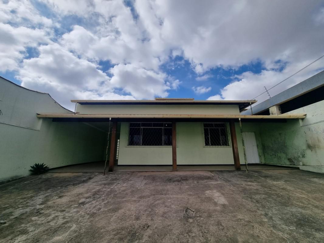Casa, Jardim Riacho das Pedras, 5 Quartos, 7 Vagas, 1 Suíte