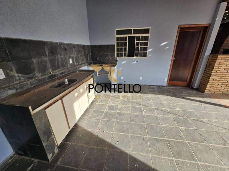 Casa, São Lucas, 3 Quartos, 4 Vagas, 2 Suítes