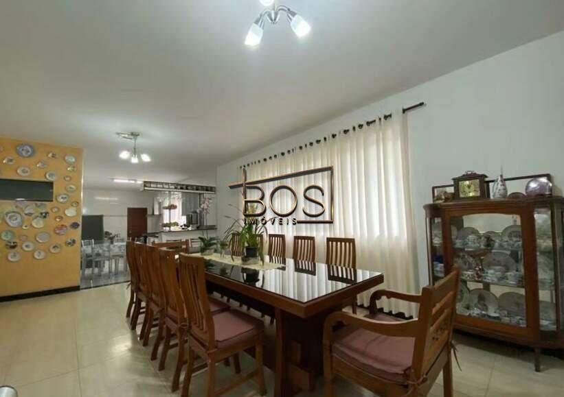 Casa, Casa Branca, 5 Quartos, 20 Vagas, 4 Suítes