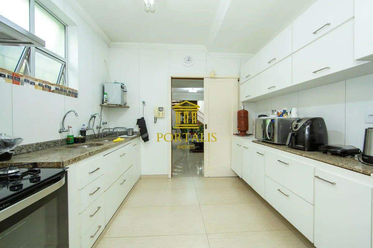 Casa, Prado, 5 Quartos, 6 Vagas, 2 Suítes