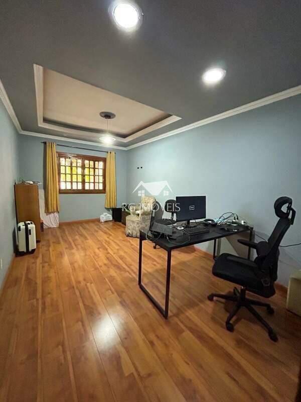 Casa, Teixeira Dias, 4 Quartos, 3 Vagas, 2 Suítes