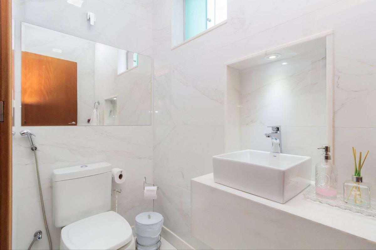 Casa, Estoril, 4 Quartos, 3 Vagas, 4 Suítes