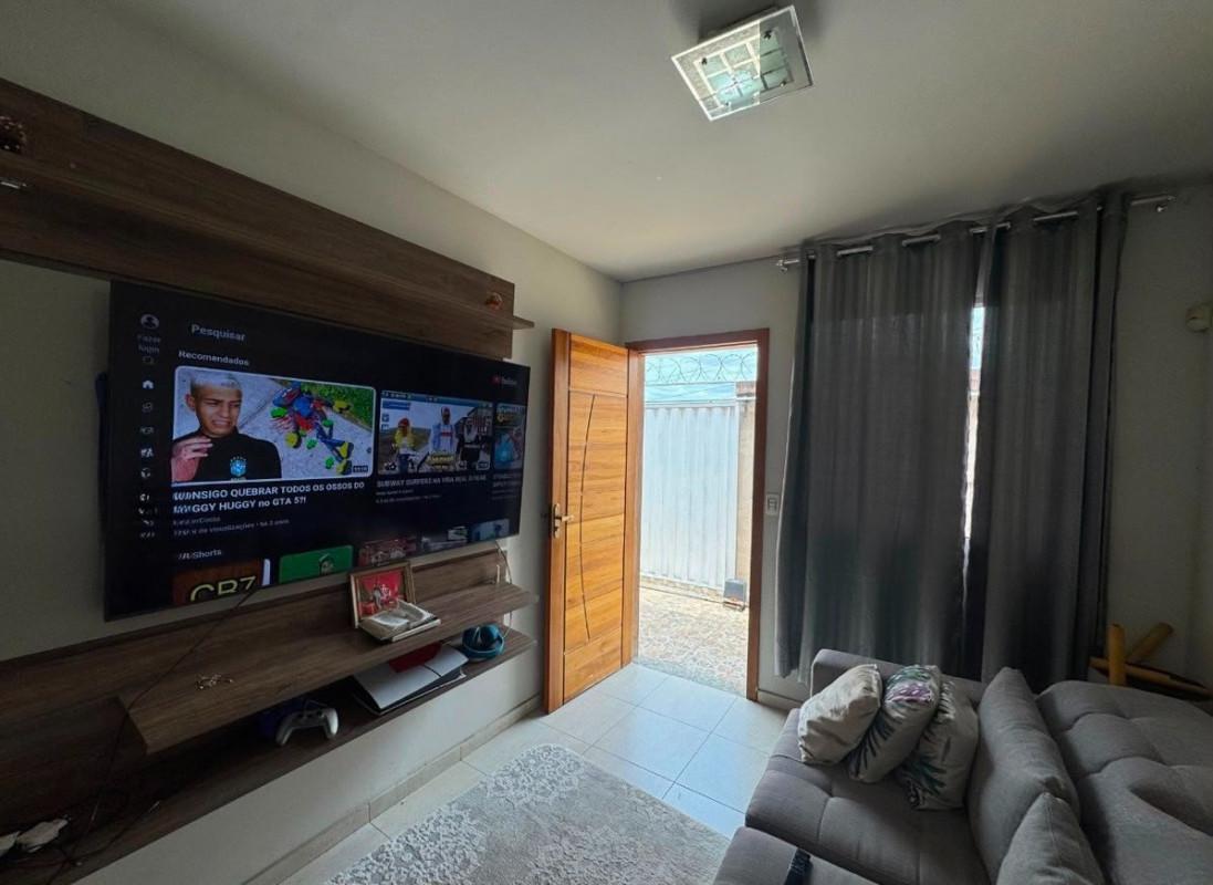 Casa, Coqueiros, 3 Quartos, 2 Vagas, 1 Suíte