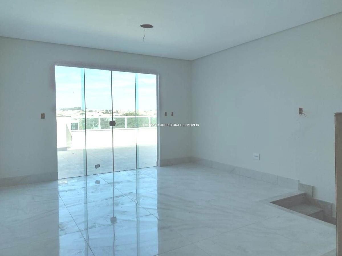 Apartamento, Santa Cruz Industrial, 3 Quartos, 4 Vagas, 1 Suíte