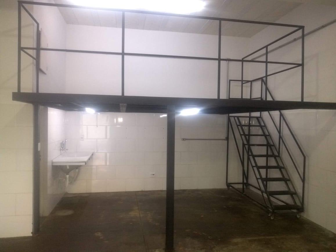 Andar, Coqueiros, 0 Quarto, 4 Vagas