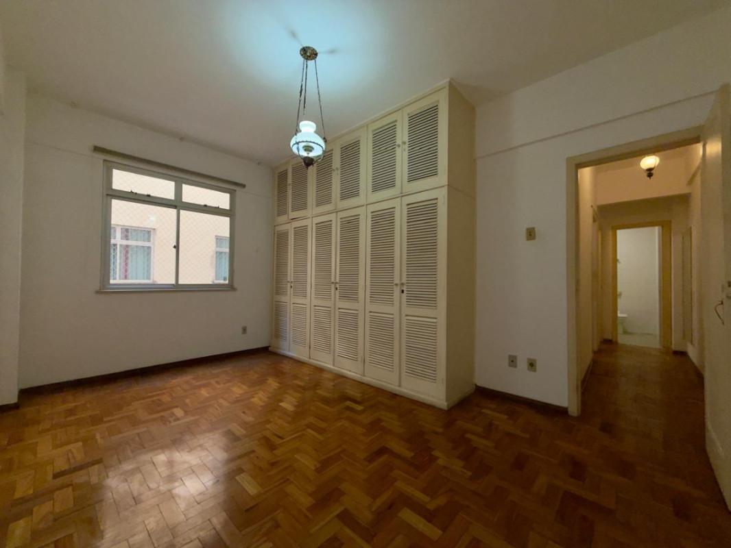 Apartamento, Centro, 2 Quartos, 0 Vaga