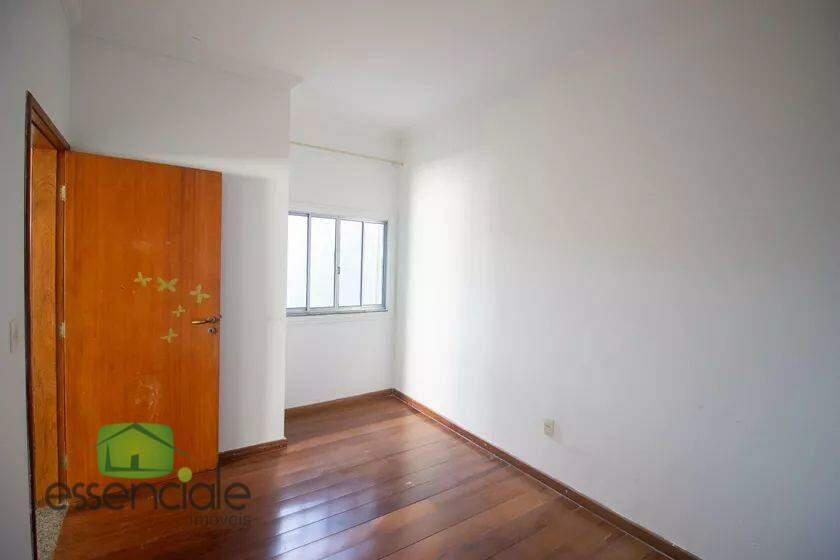 Casa, Europa, 3 Quartos, 6 Vagas, 1 Suíte