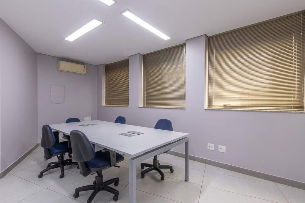 Sala, Vila da Serra, 0 Quarto, 9 Vagas
